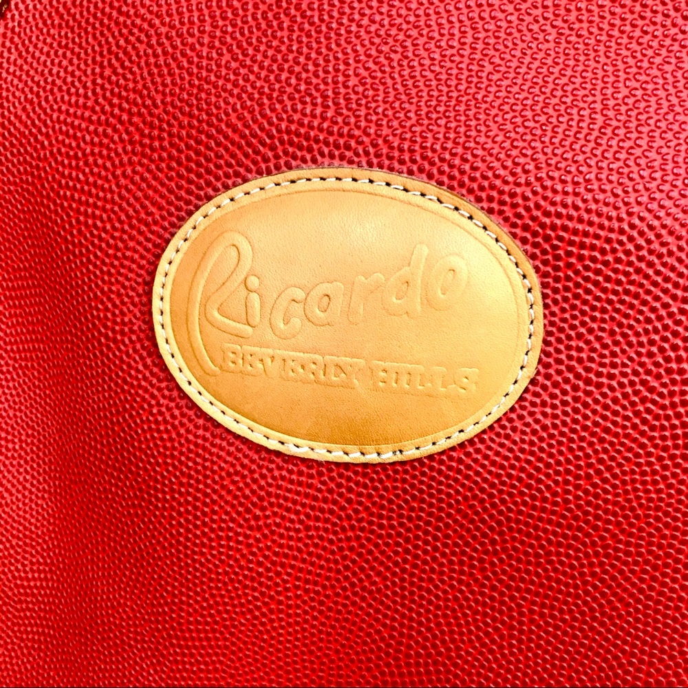 Vintage Ricardo Red Tote - Picture 2 of 8